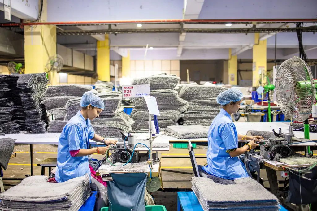 土壤养分检测仪与虫情测报灯对三江农作物病虫害防控的协同作用